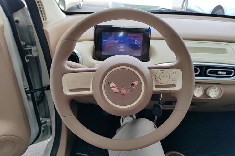Used Wuling Hongguang MINIEV 2025 Four-Door Version Advanced Edition Steering Wheel