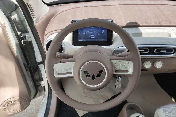 Used Wuling Hongguang MINIEV 2025 Four-Door Version Advanced Edition Steering Wheel