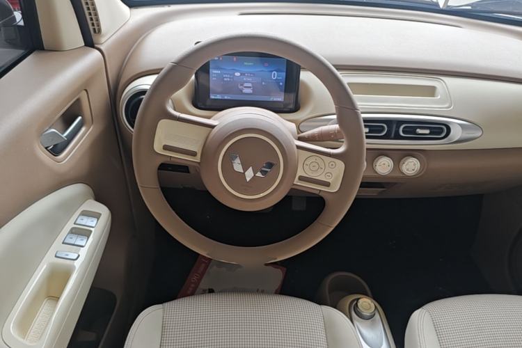 Used Wuling Hongguang MINIEV 2025 Four-Door Version Advanced Edition Steering Wheel
