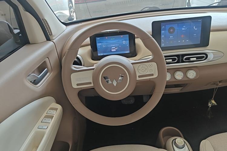 Used Wuling Hongguang MINIEV 2025 Four-Door Version Zhenxiang+ Edition Steering Wheel