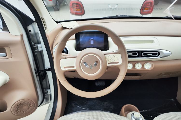 Used Wuling Hongguang MINIEV 2025 Four-Door Version Advanced Edition Steering Wheel