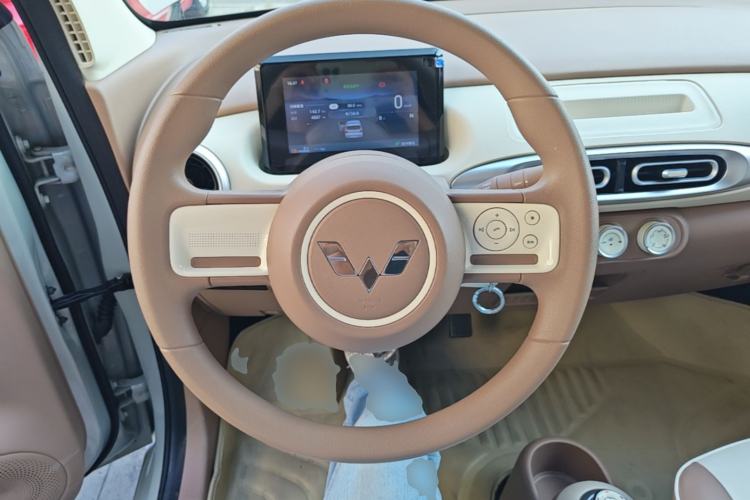 Used Wuling Hongguang MINIEV 2025 Four-Door Version Advanced Edition Steering Wheel