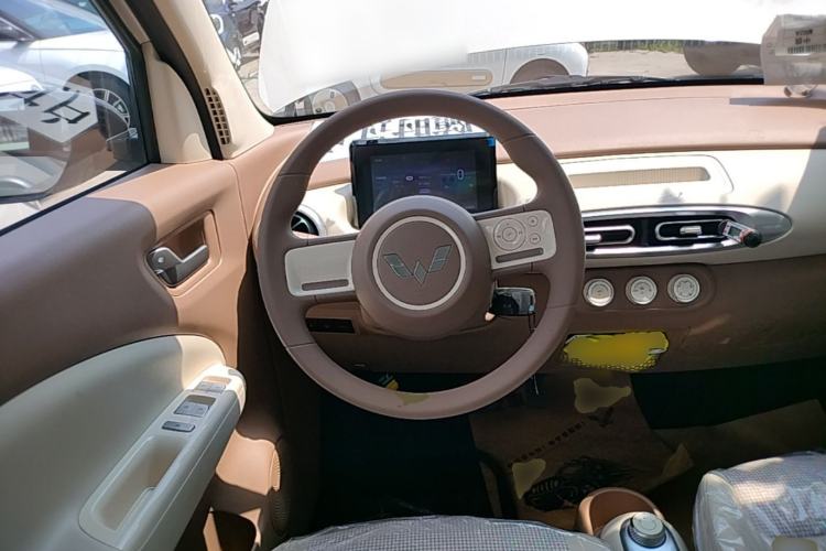 Used Wuling Hongguang MINIEV 2025 Four-Door Version Advanced Edition Steering Wheel