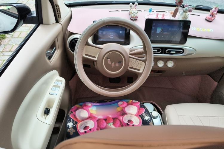 Used Wuling Hongguang MINIEV 2025 Four-Door Version Premium Edition Steering Wheel