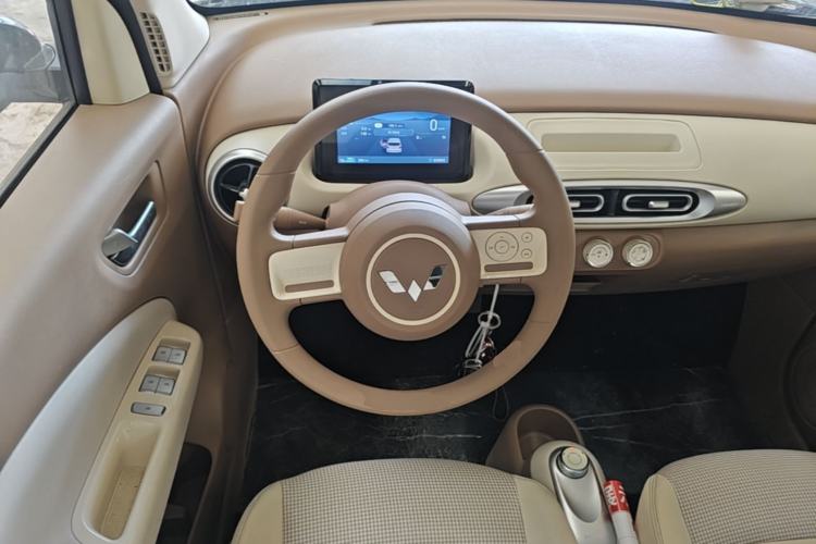 Used Wuling Hongguang MINIEV 2025 Four-Door Version Advanced Edition Steering Wheel