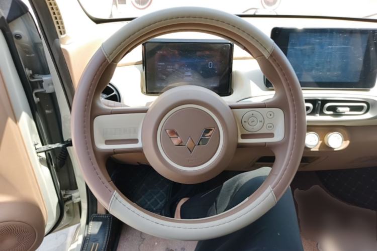 Used Wuling Hongguang MINIEV 2025 Four-Door Version Zhenxiang+ Edition Steering Wheel