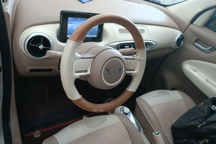 Used Wuling Hongguang MINIEV 2025 Four-Door Version Advanced Edition Steering Wheel