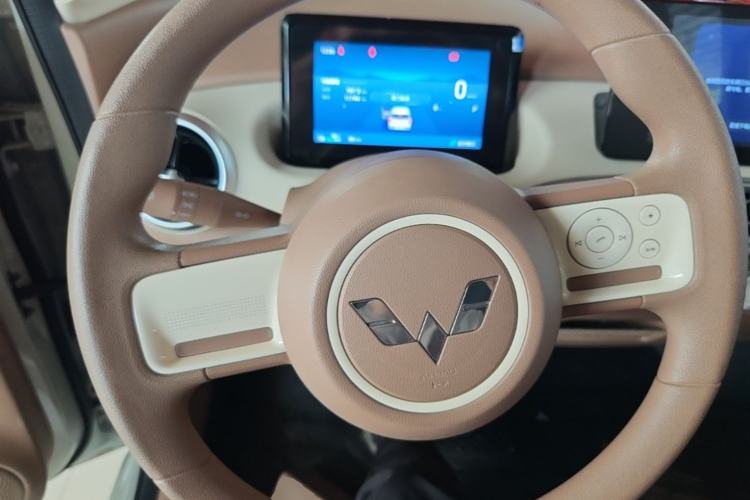 Used Wuling Hongguang MINIEV 2025 Four-Door Version Zhenxiang+ Edition Steering Wheel