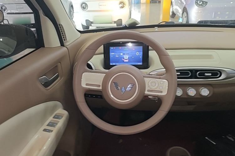 Used Wuling Hongguang MINIEV 2025 Four-Door Version Advanced Edition Steering Wheel