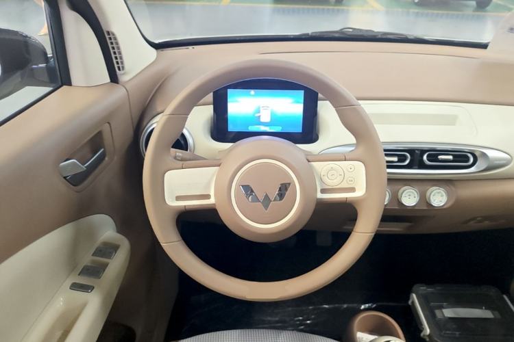 Used Wuling Hongguang MINIEV 2025 Four-Door Version Advanced Edition Steering Wheel