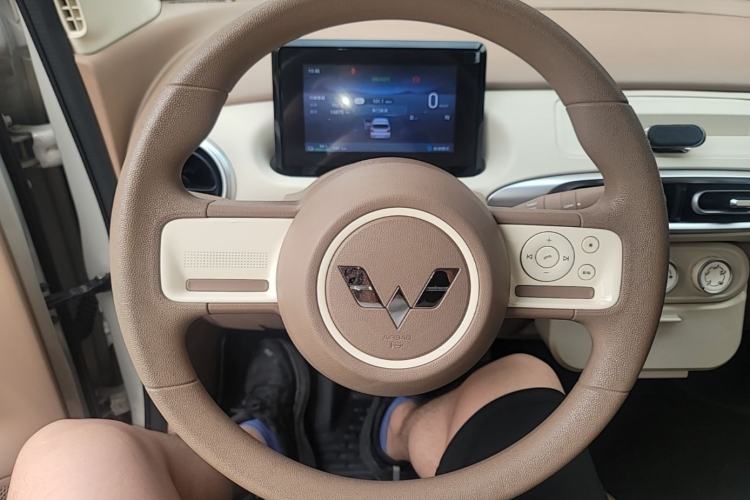 Used Wuling Hongguang MINIEV 2025 Four-Door Version Advanced Edition Steering Wheel
