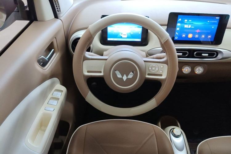 Used Wuling Hongguang MINIEV 2025 Four-Door Version Zhenxiang+ Edition Steering Wheel