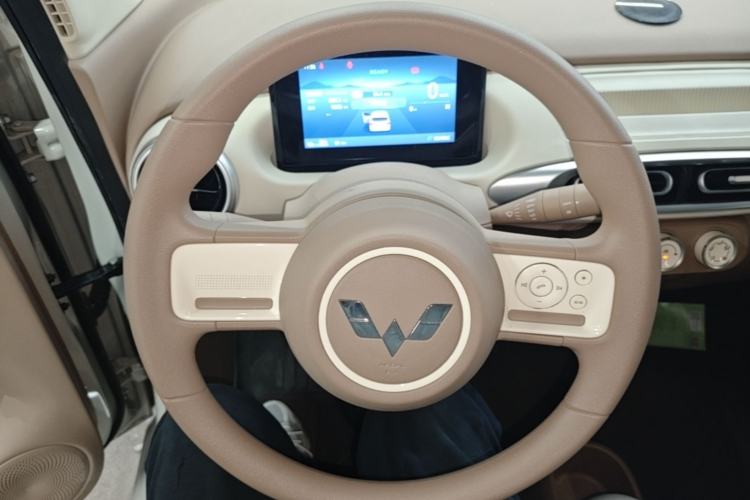 Used Wuling Hongguang MINIEV 2025 Four-Door Version Premium Edition Steering Wheel
