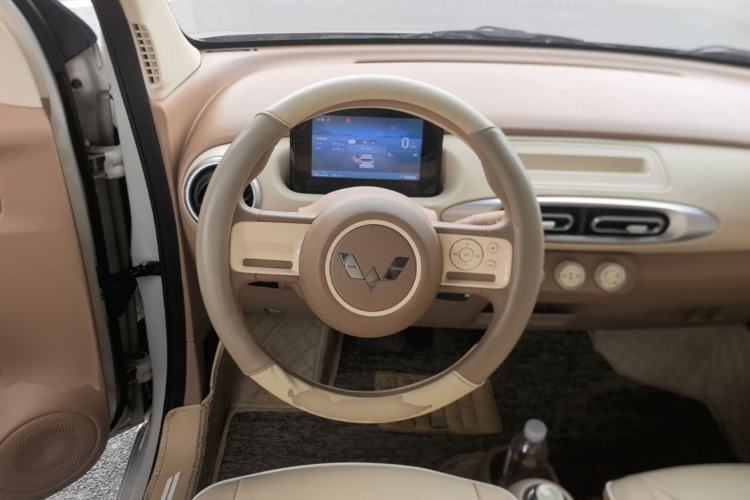 Used Wuling Hongguang MINIEV 2025 Four-Door Version Advanced Edition Steering Wheel