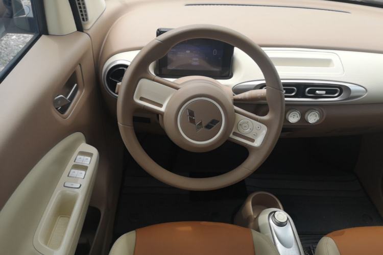 Used Wuling Hongguang MINIEV 2025 Four-Door Version Advanced Edition Steering Wheel