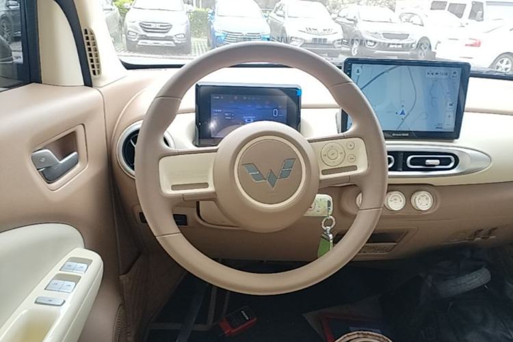 Used Wuling Hongguang MINIEV 2025 Four-Door Version Advanced Edition Steering Wheel