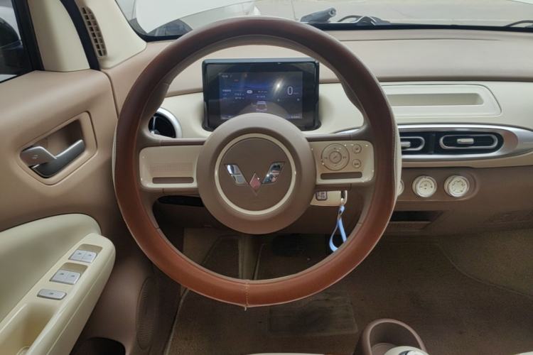 Used Wuling Hongguang MINIEV 2025 Four-Door Version Advanced Edition Steering Wheel