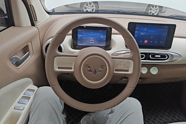 Used Wuling Hongguang MINIEV 2025 Four-Door Version Zhenxiang+ Edition Steering Wheel