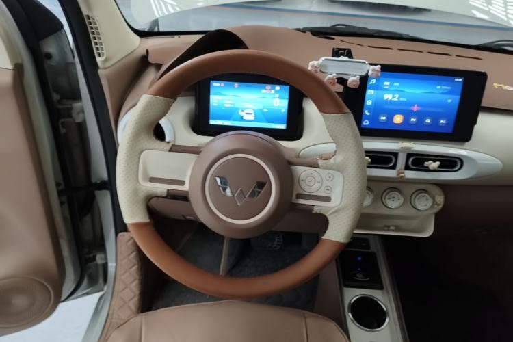 Used Wuling Hongguang MINIEV 2025 Four-Door Version Zhenxiang+ Edition Steering Wheel