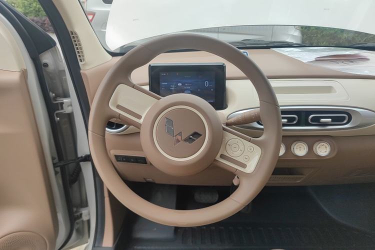 Used Wuling Hongguang MINIEV 2025 Four-Door Version Advanced Edition Steering Wheel