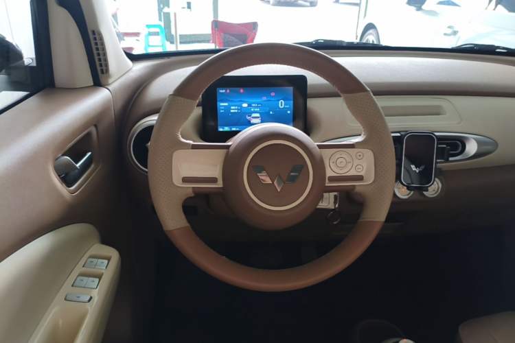 Used Wuling Hongguang MINIEV 2025 Four-Door Version Advanced Edition Steering Wheel