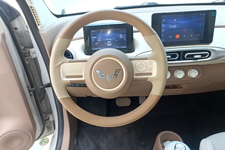 Used Wuling Hongguang MINIEV 2025 Four-Door Version Premium Edition Steering Wheel