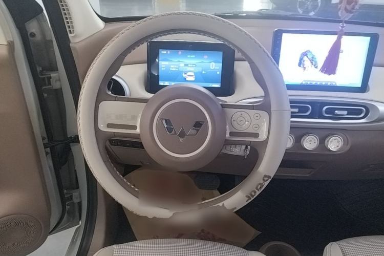 Used Wuling Hongguang MINIEV 2025 Four-Door Version Premium Edition Steering Wheel