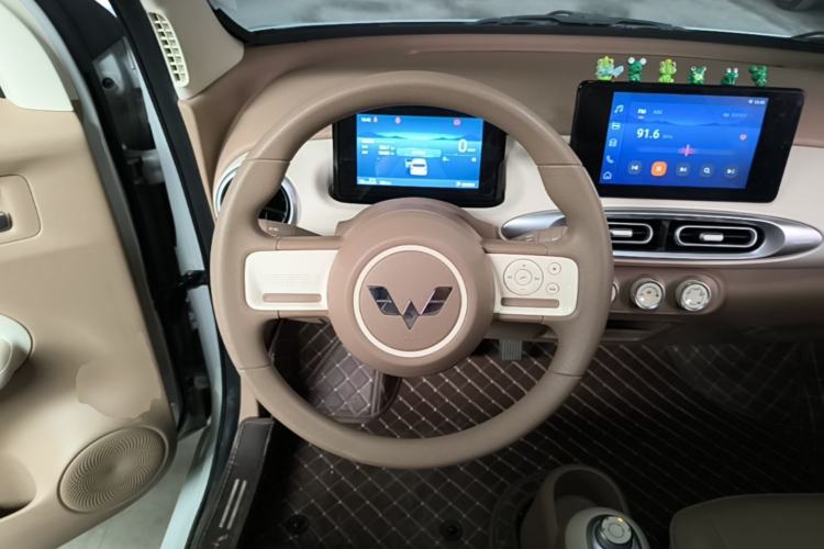 Used Wuling Hongguang MINIEV 2025 Four-Door Version Premium Edition Steering Wheel