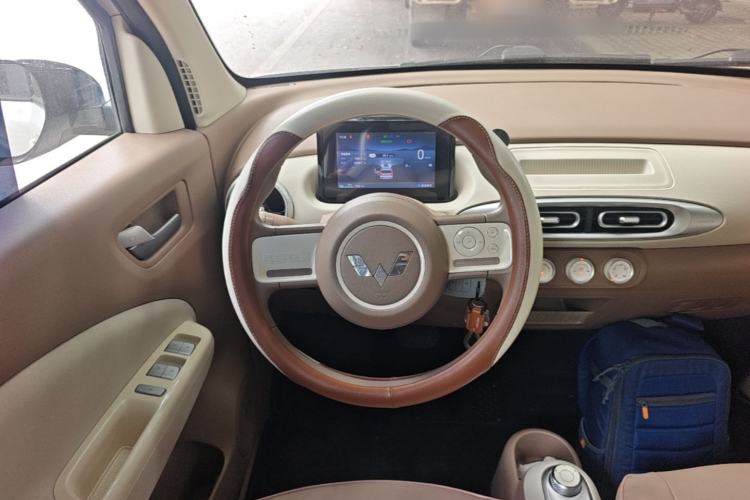 Used Wuling Hongguang MINIEV 2025 Four-Door Version Advanced Edition Steering Wheel