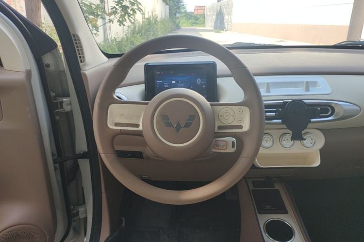 Used Wuling Hongguang MINIEV 2025 Four-Door Version Advanced Edition Steering Wheel