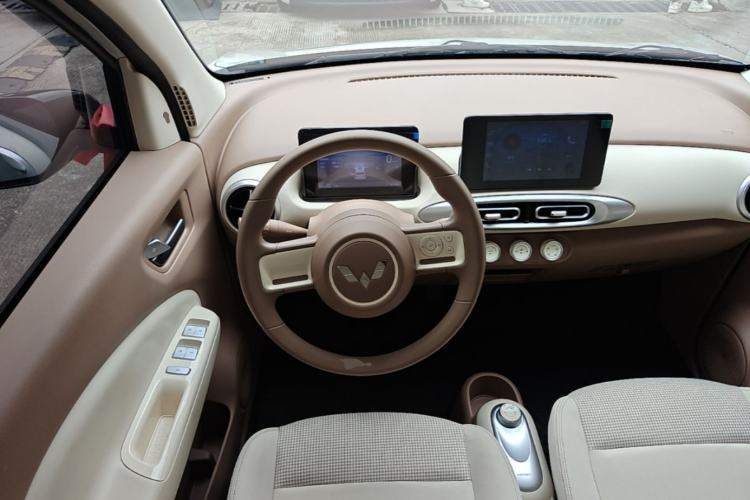 Used Wuling Hongguang MINIEV 2025 Four-Door Version Zhenxiang+ Edition Steering Wheel
