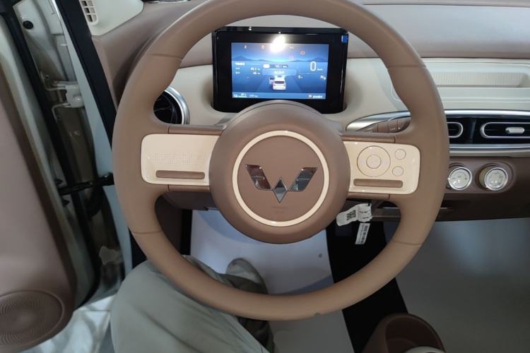 Used Wuling Hongguang MINIEV 2025 Four-Door Version Advanced Edition Steering Wheel