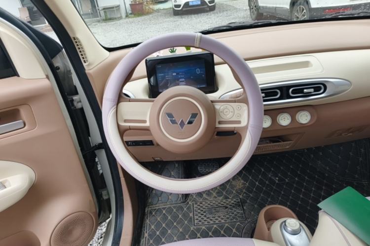 Used Wuling Hongguang MINIEV 2025 Four-Door Version Advanced Edition Steering Wheel
