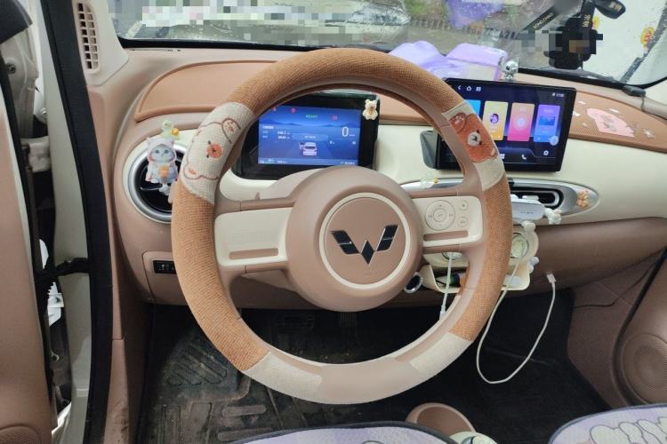 Used Wuling Hongguang MINIEV 2025 Four-Door Version Advanced Edition Steering Wheel