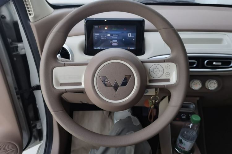 Used Wuling Hongguang MINIEV 2025 Four-Door Version Advanced Edition Steering Wheel