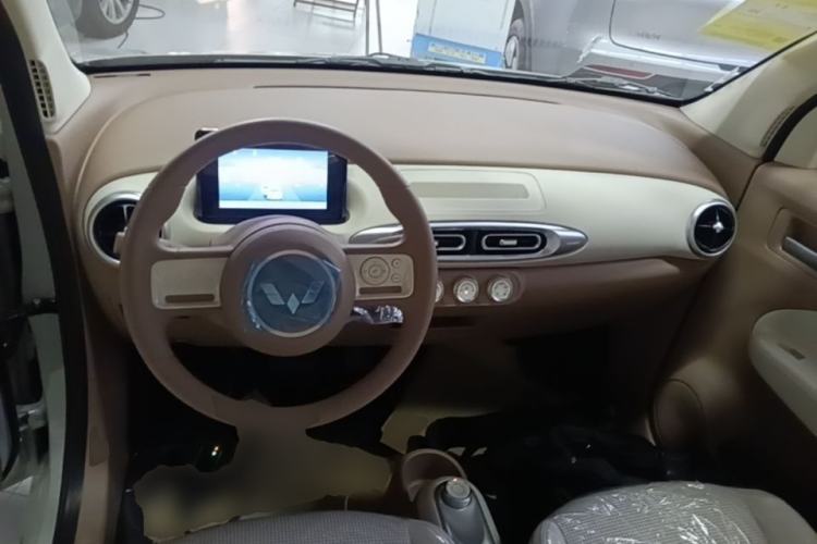 Used Wuling Hongguang MINIEV 2025 Four-Door Version Advanced Edition Steering Wheel