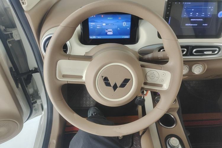 Used Wuling Hongguang MINIEV 2025 Four-Door Version Premium Edition Steering Wheel