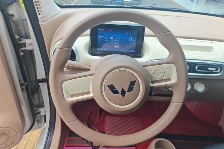 Used Wuling Hongguang MINIEV 2025 Four-Door Version Advanced Edition Steering Wheel