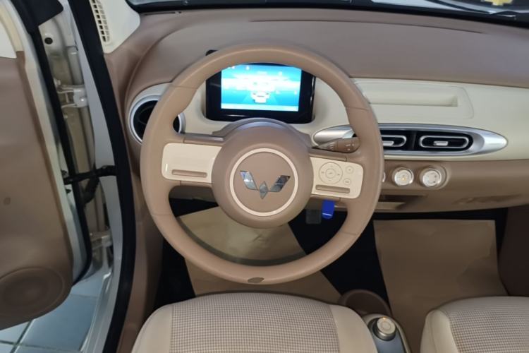 Used Wuling Hongguang MINIEV 2025 Four-Door Version Advanced Edition Steering Wheel