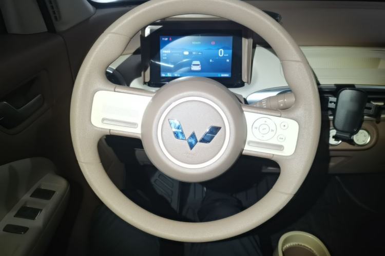Used Wuling Hongguang MINIEV 2025 Four-Door Version Advanced Edition Steering Wheel