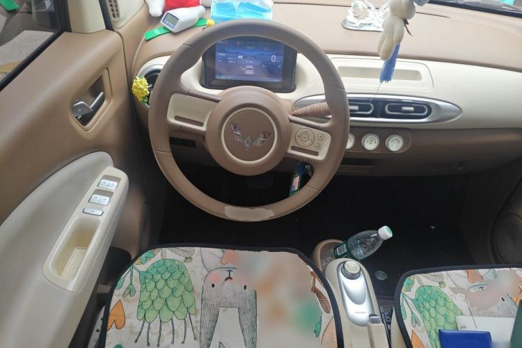 Used Wuling Hongguang MINIEV 2025 Four-Door Version Advanced Edition Steering Wheel