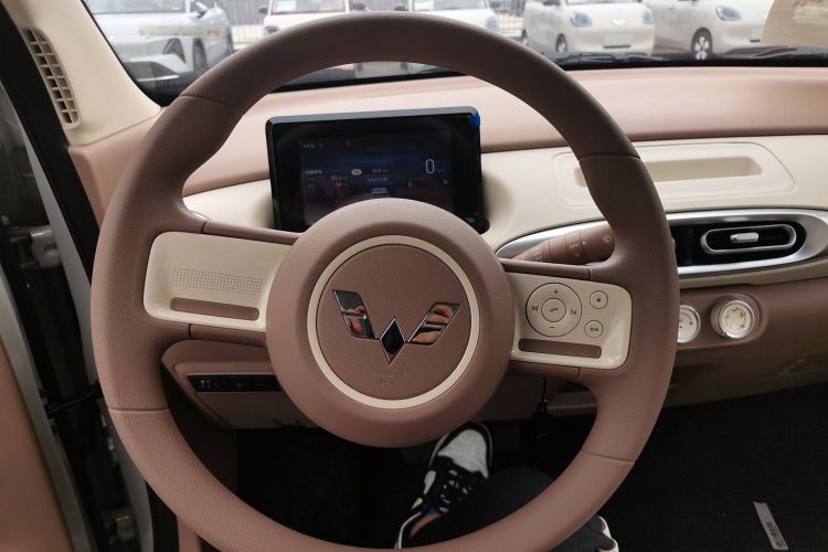 Used Wuling Hongguang MINIEV 2025 Four-Door Version Advanced Edition Steering Wheel