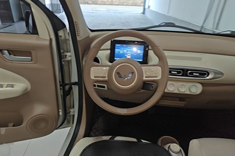 Used Wuling Hongguang MINIEV 2025 Four-Door Version Advanced Edition Steering Wheel