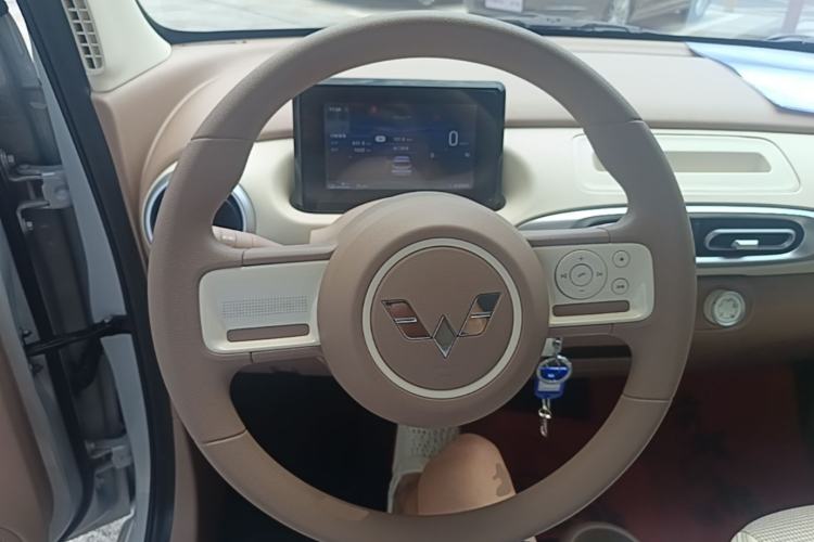 Used Wuling Hongguang MINIEV 2025 Four-Door Version Advanced Edition Steering Wheel