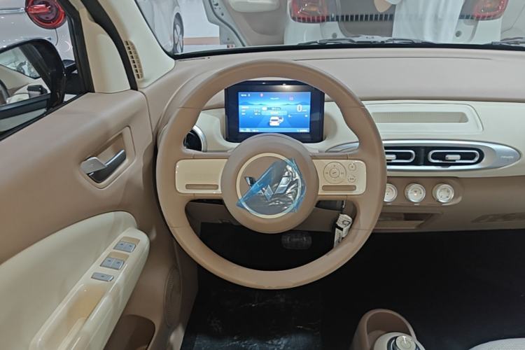 Used Wuling Hongguang MINIEV 2025 Four-Door Version Advanced Edition Steering Wheel