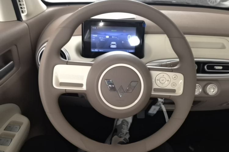 Used Wuling Hongguang MINIEV 2025 Four-Door Version Advanced Edition Steering Wheel