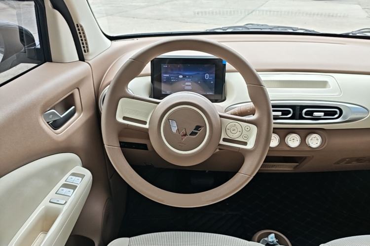 Used Wuling Hongguang MINIEV 2025 Four-Door Version Advanced Edition Steering Wheel