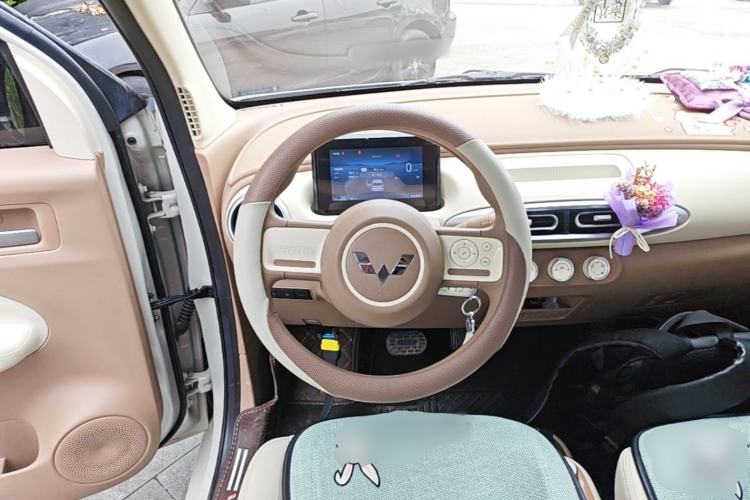 Used Wuling Hongguang MINIEV 2025 Four-Door Version Advanced Edition Steering Wheel