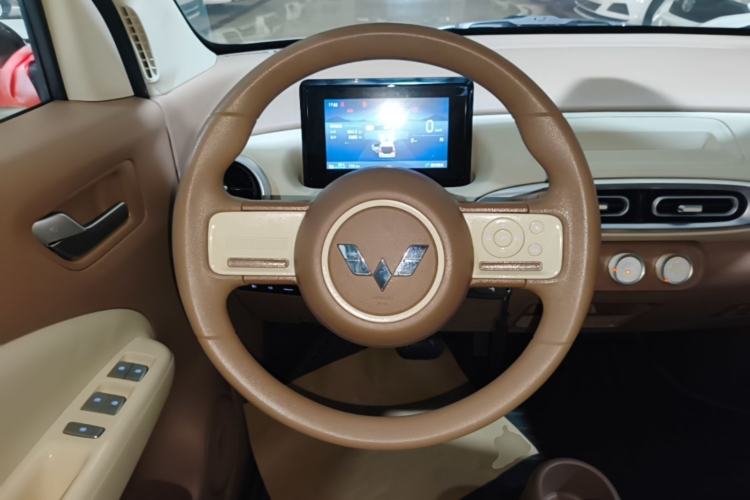 Used Wuling Hongguang MINIEV 2025 Four-Door Version Advanced Edition Steering Wheel