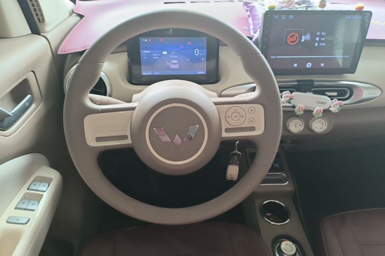 Used Wuling Hongguang MINIEV 2025 Four-Door Version Advanced Edition Steering Wheel